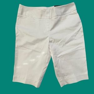 WORTHINGTON Mid Rise Modern Fit Shorts